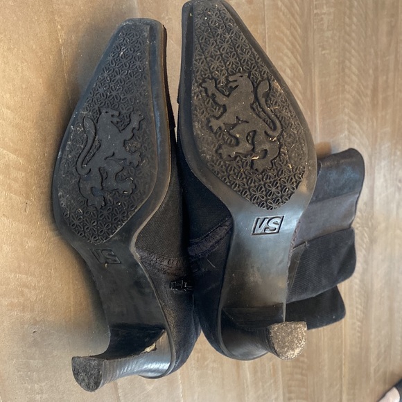 Knee high boots - Picture 6 of 8